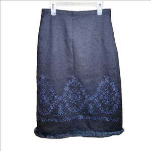 Vintage wool skirt dark grey blue embroidery Italian size 40(small) fully linned